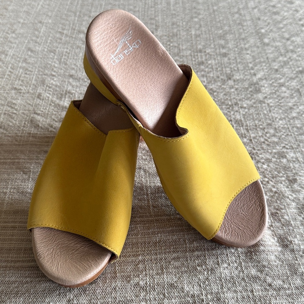Dansko Maci slide sandals in yellow milled nubuck leather